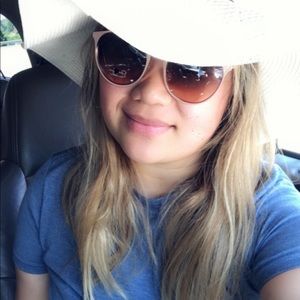 Meet your Posher, Lor